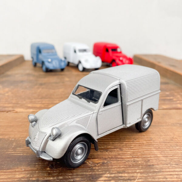fourgonnette-2cv-miniature-en-metal (2)