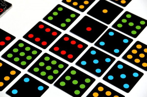 punto-jeu de carte - jeu ambiance - jeu famille - jeux reves et jouets - thonon-2
