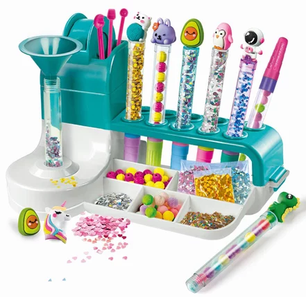 Atelier-des-stylo-créatif-paillette-6-ans-et-plus-crayon-couleur-personnage-kawai-mignon-clementoni-jeux-reves-et-jouets