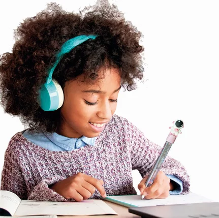 Atelier-des-stylo-créatif-paillette-6-ans-et-plus-crayon-couleur-personnage-kawai-mignon-clementoni-jeux-reves-et-jouets