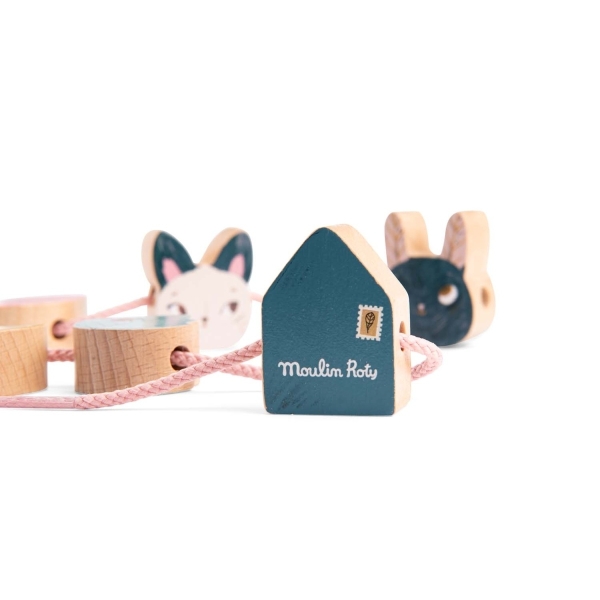 Jeu de perles en bois à enfiler Après la pluie - Moulin Roty – Image 6