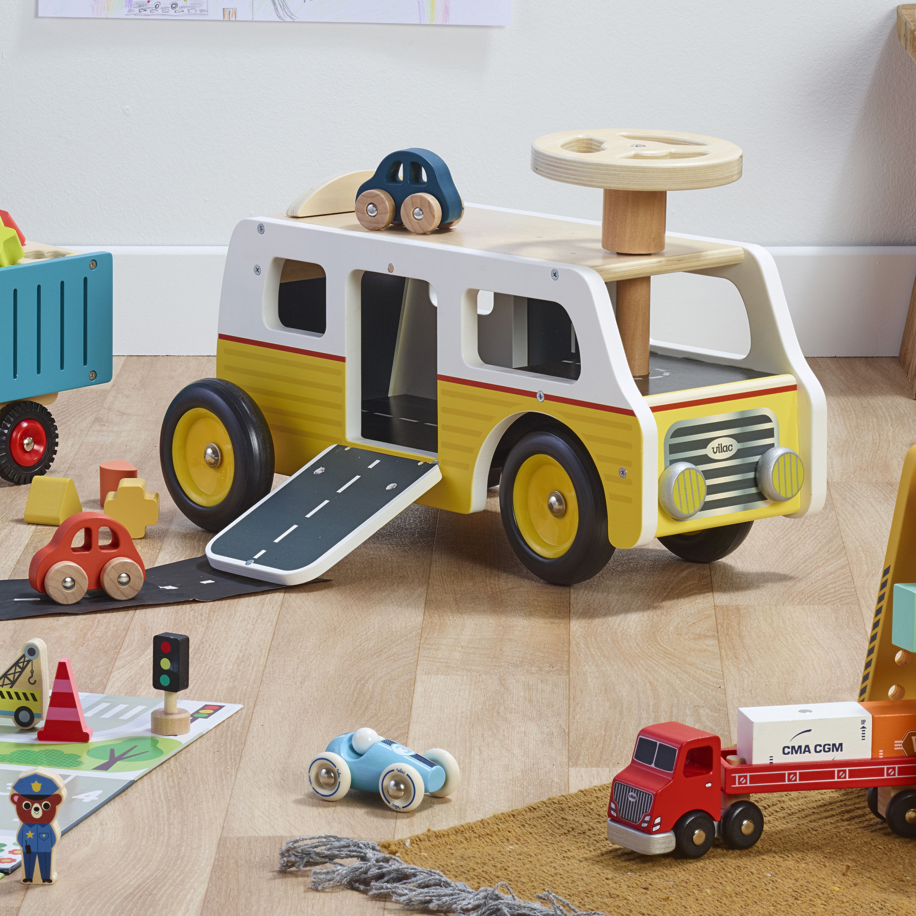 Porteur van garage + 2 voitures – Vilac – Image 2